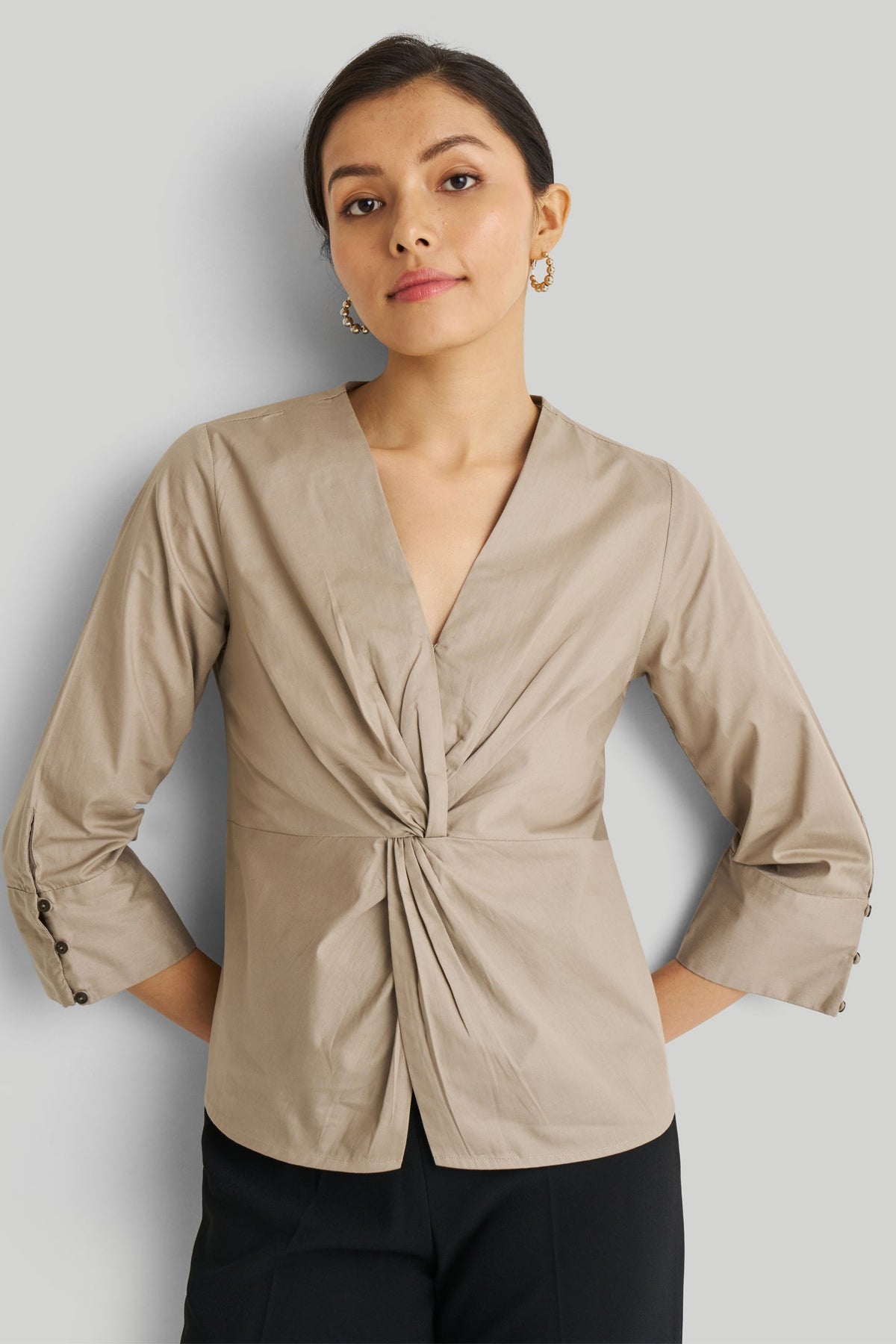 Schwarzes Twist Top in Schwarz
