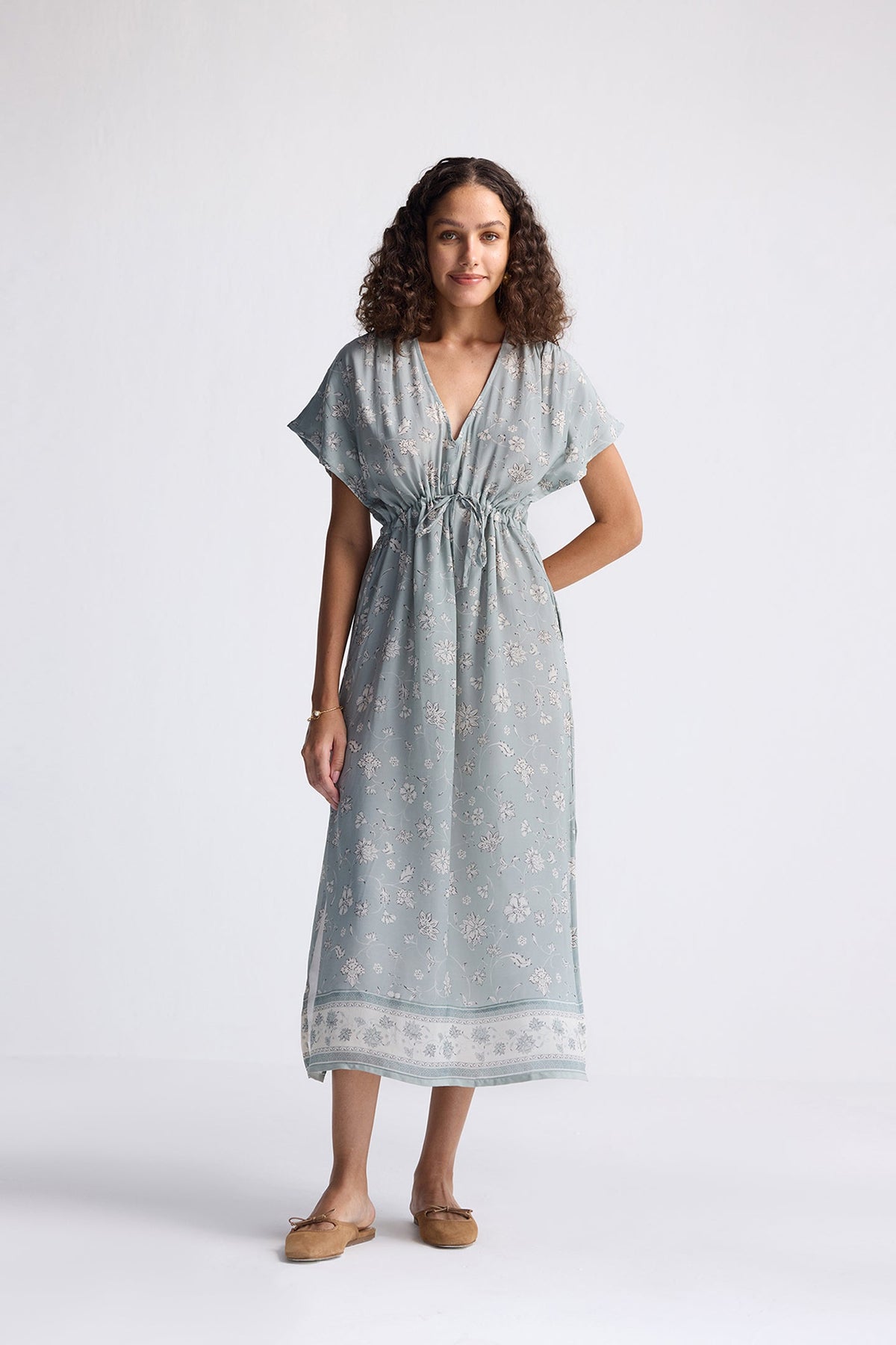 Gerafftes Maxikleid in Salbeigrün