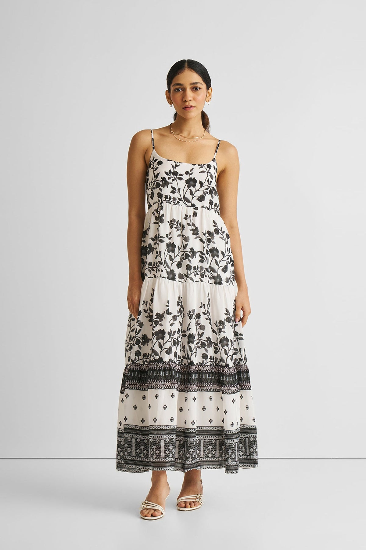 mit Riemchen Tiered Maxikleid in Blumen
