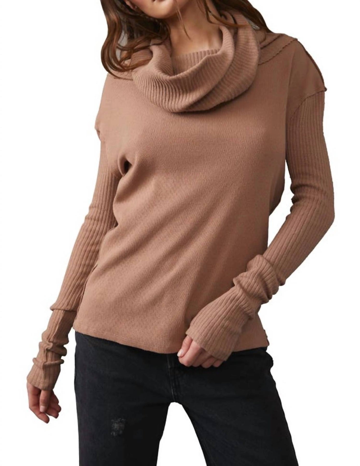 Heiße Paprika Kapuzenpullover in Erdbeere Roan