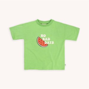 girl-s übergroße t-shirt in grün 7733778087996