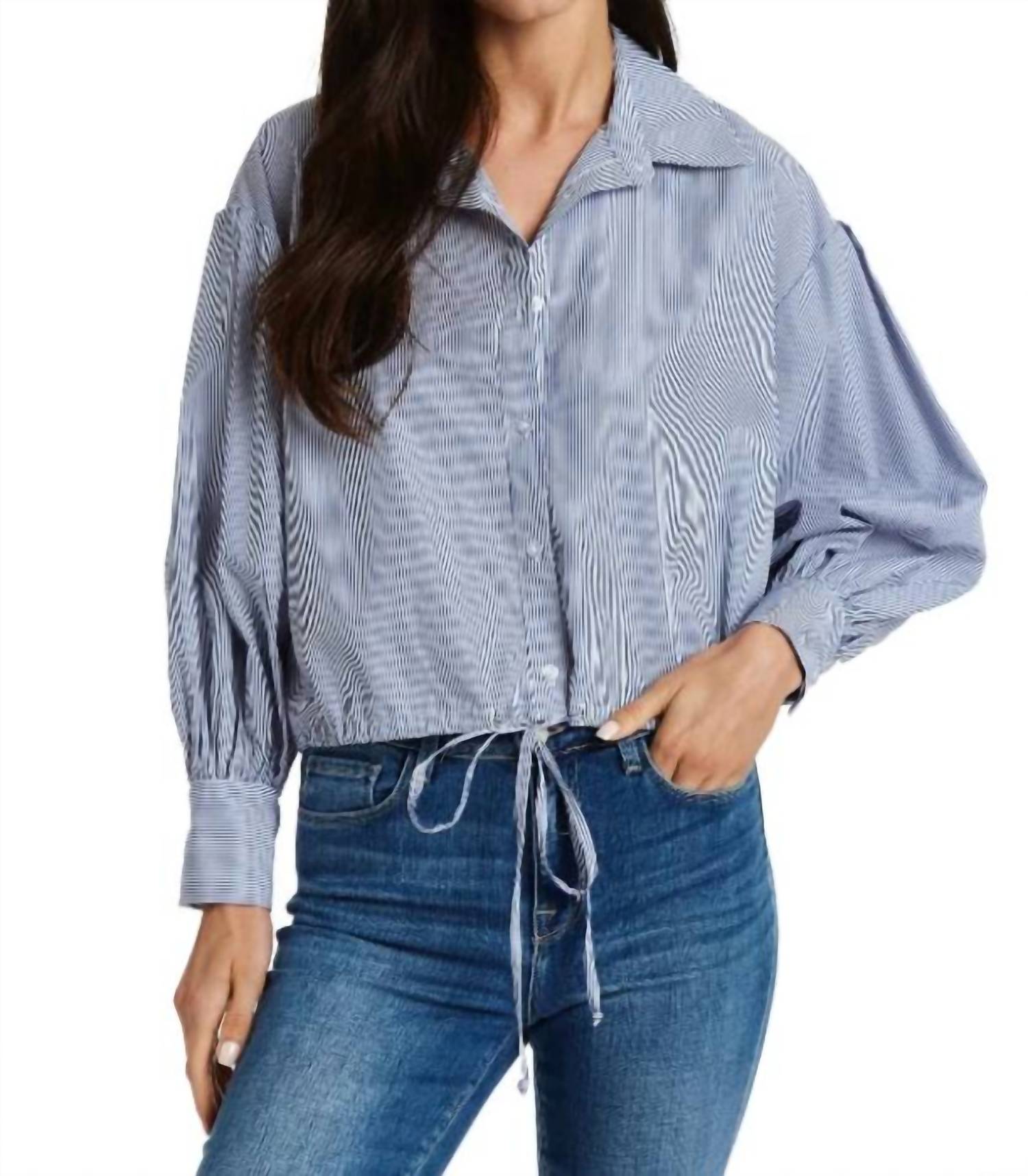 Kylie Top in Marineblau