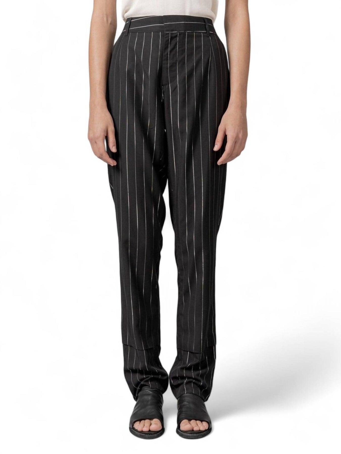 Joan hoher Bund Hose aus Metallic-Pinstripe in Schwarz/Metallic