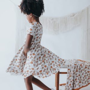 RISE AND GRIND DREAM Rüschenkleid