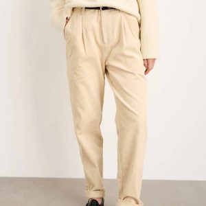 Damen Junge Hose in Cord in Mandelmilch