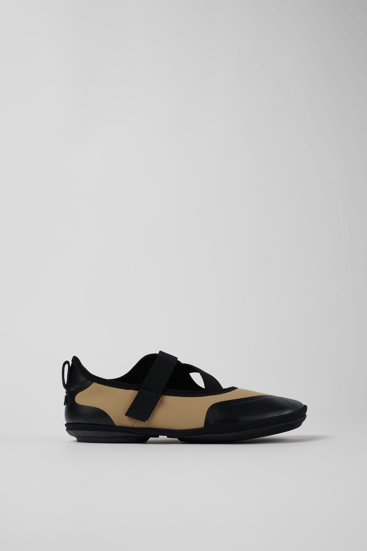Mokassin/Ballerina Damen Camper rechts Nina