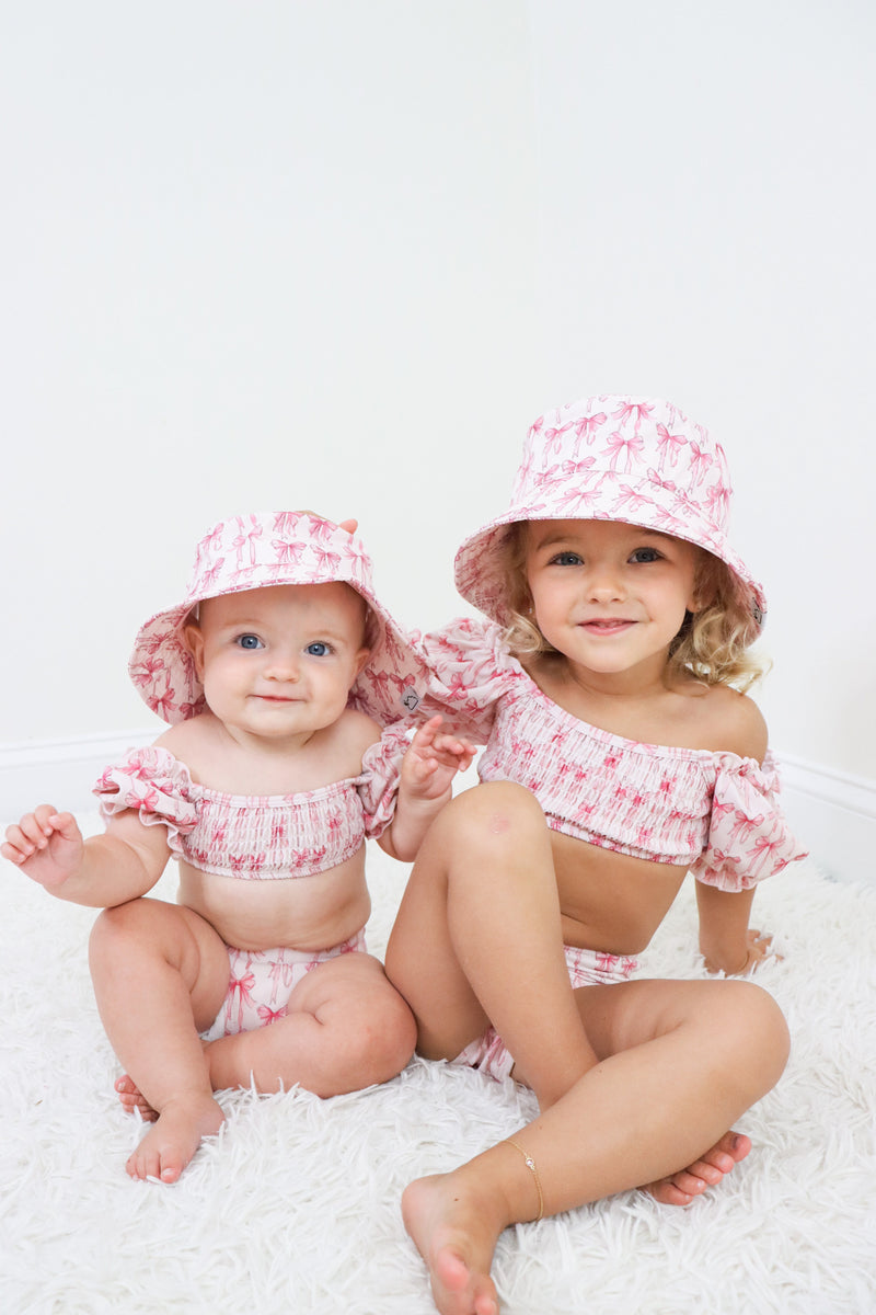 BOW CUTE DREAM SMOCKED AUS DER SHOULDER SWIM SUIT