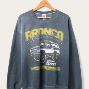 Bronco von Ford Flea Market Fleece angetrieben