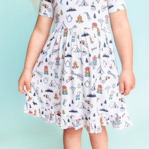 EXPLORE THE OUTDOORS DREAM Rüschenkleid