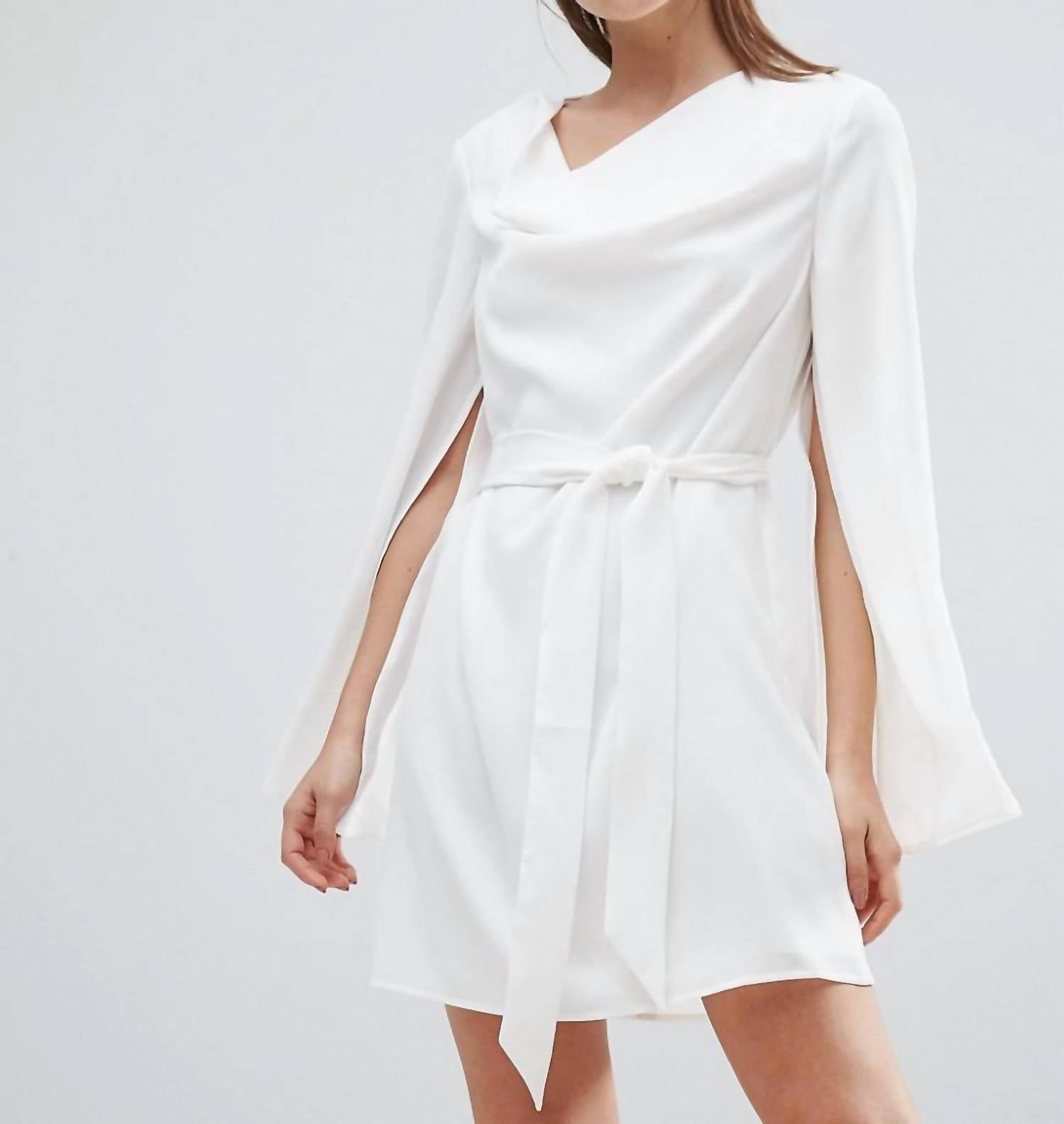 Damen Interrupt Krawatte Gürtel Minikleid in Weiß