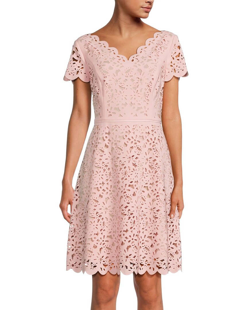 FOCUS von Shani V-Ausschnitt A-Line Laserschneidekleid