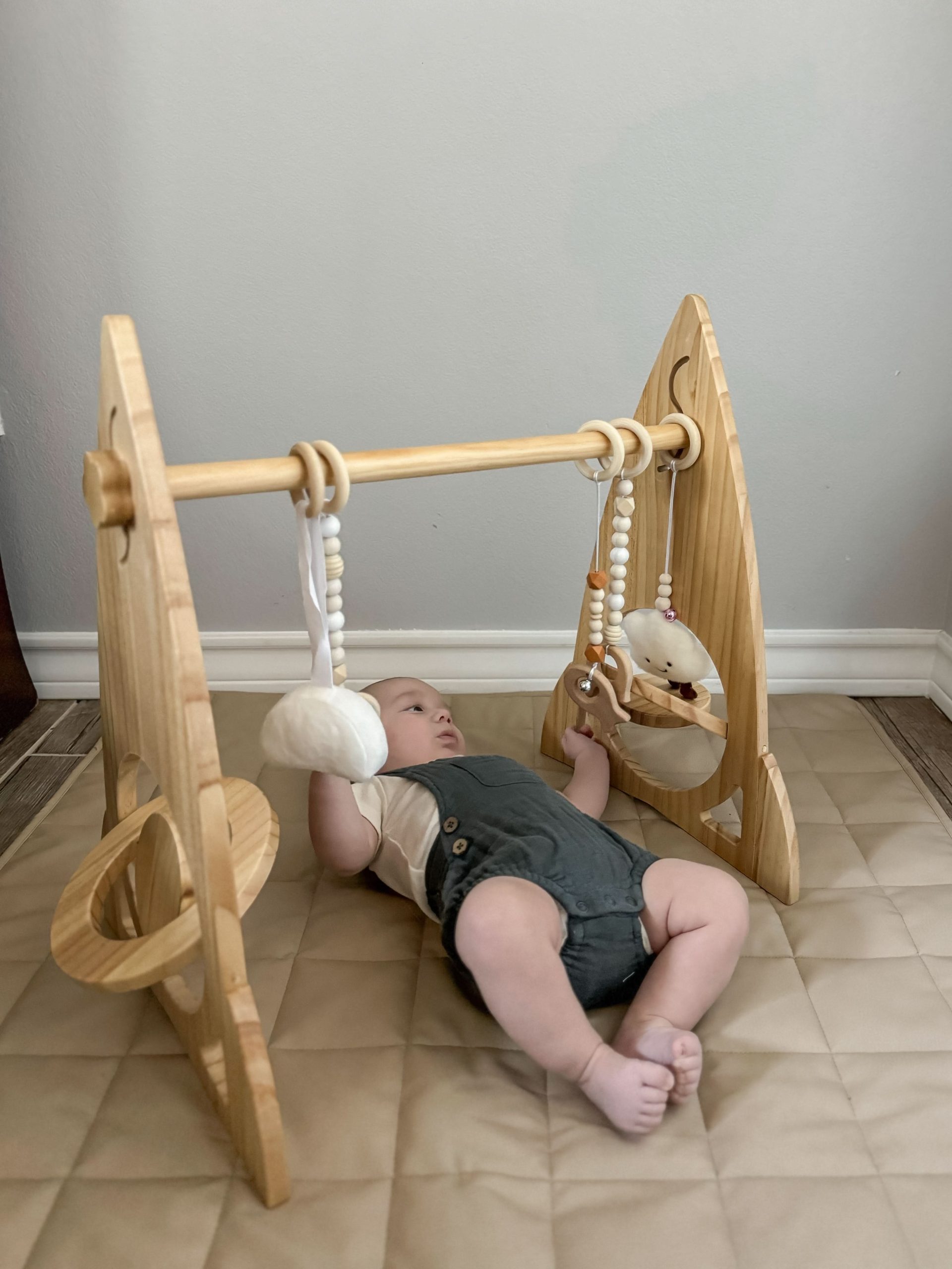 Avenlur Rocket – Umweltfreundliches Babygymnastik aus Holz