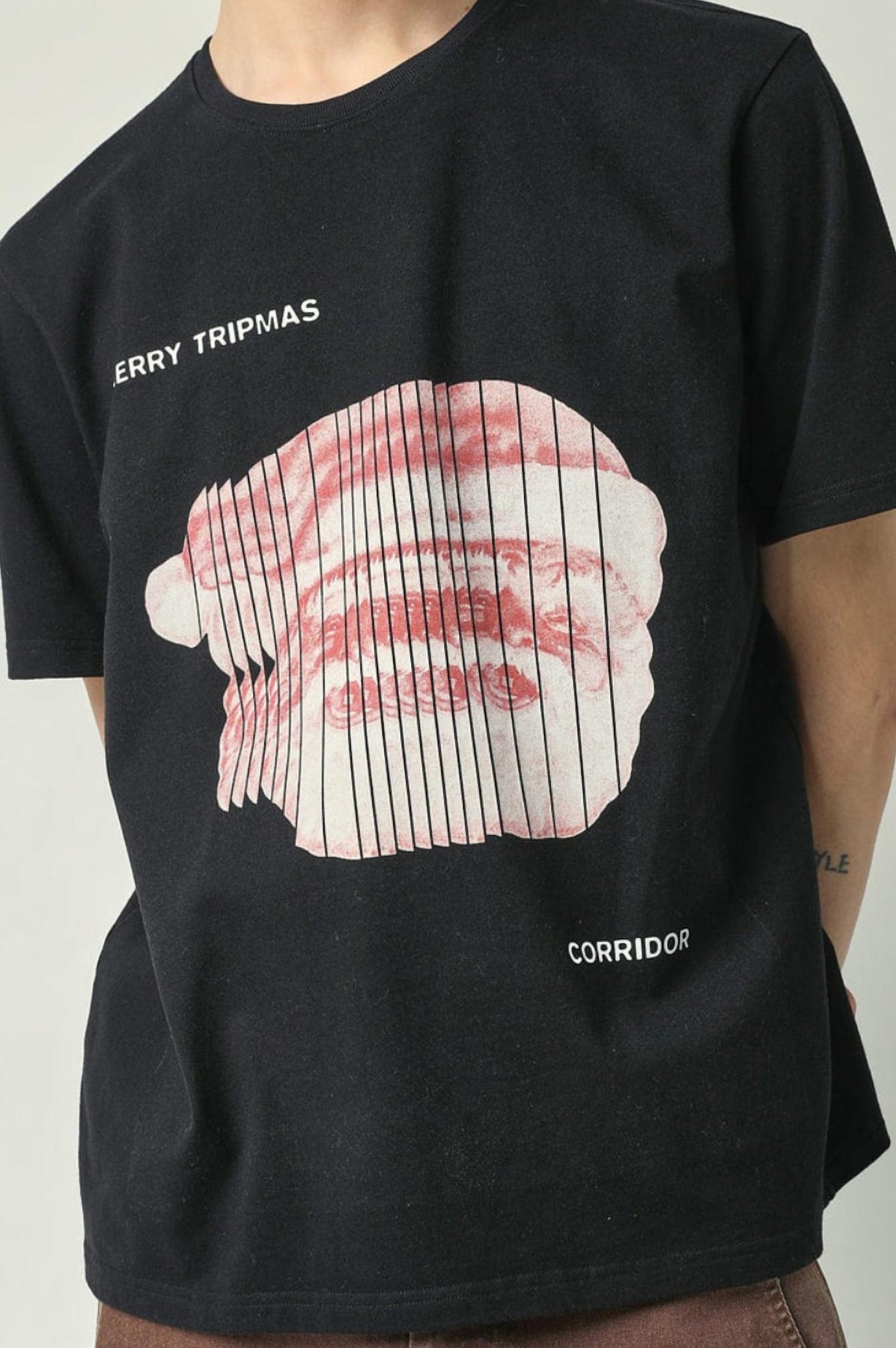Tripmas Tee in Schwarz