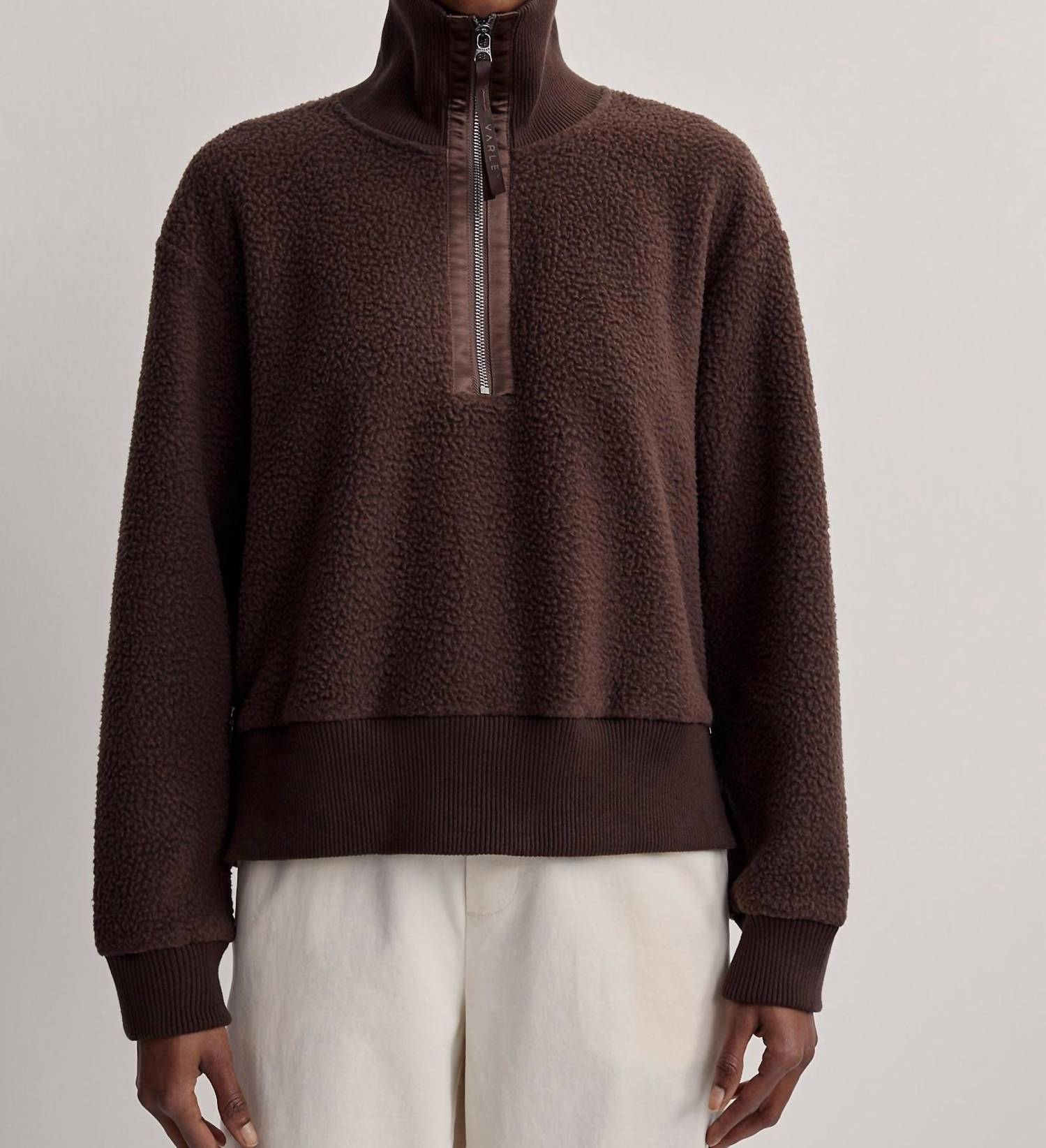 Roselle Halb-Zip Fleece Sweatshirt im dunklen Trüffel