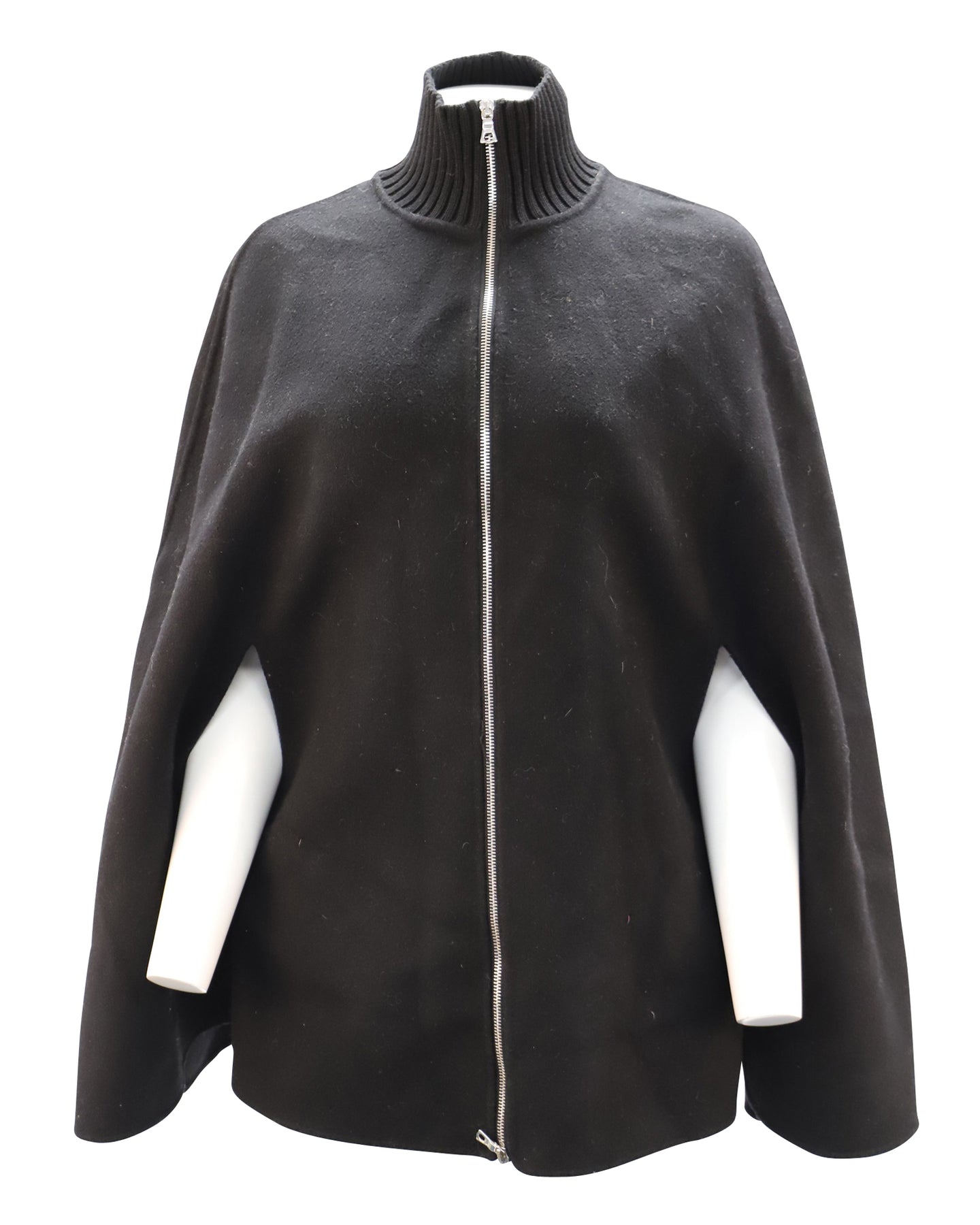 Sandro Paris Cape Jacke mit Reißverschluss in Schwarz