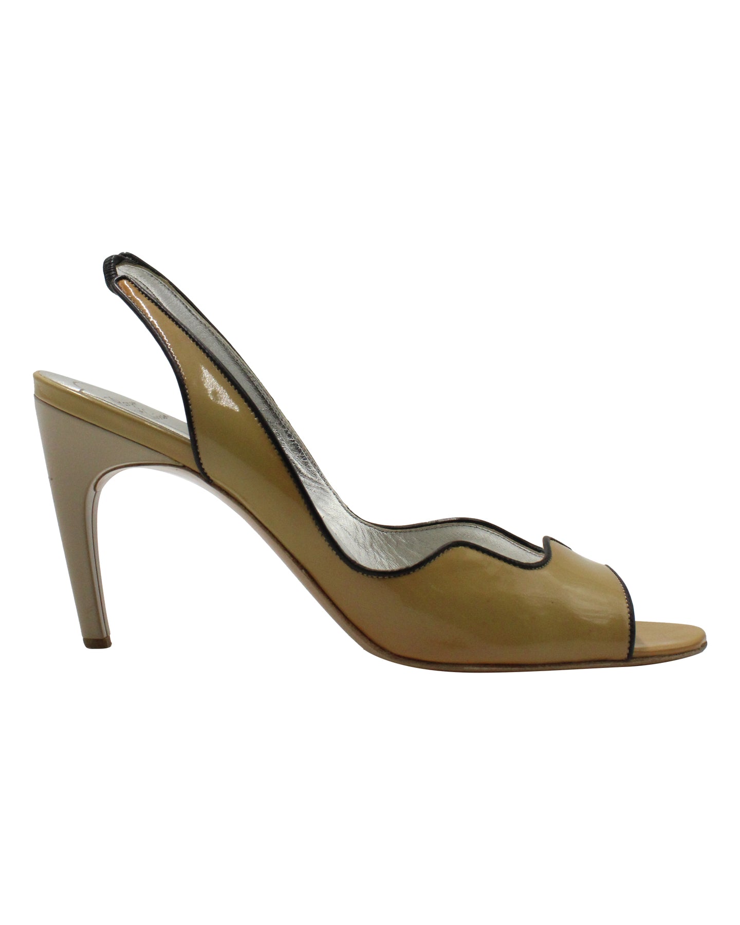 Roger Viver Sandalen mit Peep-Toe-Schnürung aus Lackleder in Camel