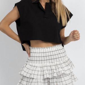 Logan Button Collared Tank in schwarz