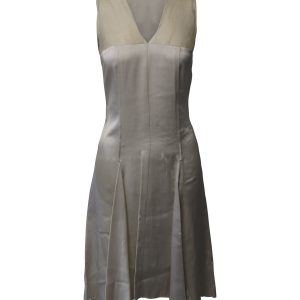 Nina Ricci V-Ausschnitt Kleid in Creme Viskose