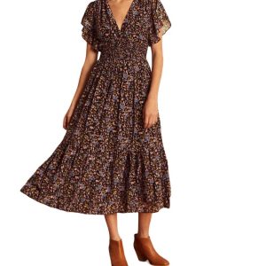 Blakeley-Kleid in mondhellem Moos