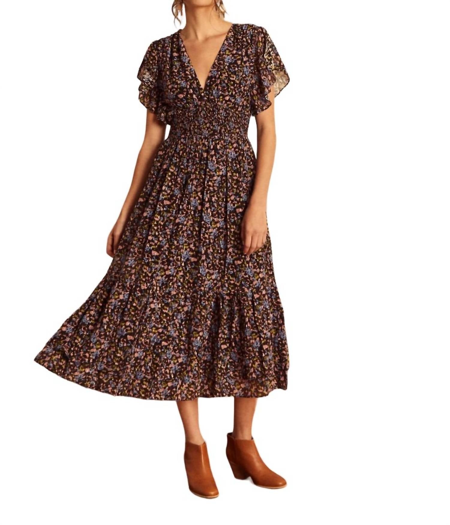Blakeley-Kleid in mondhellem Moos