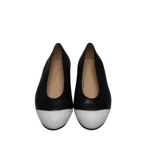 Stuart Weitzman Ballerinas aus schwarzem Leder