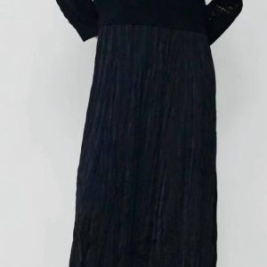 Zweiteiliges Pullover Kleid in Schwarz