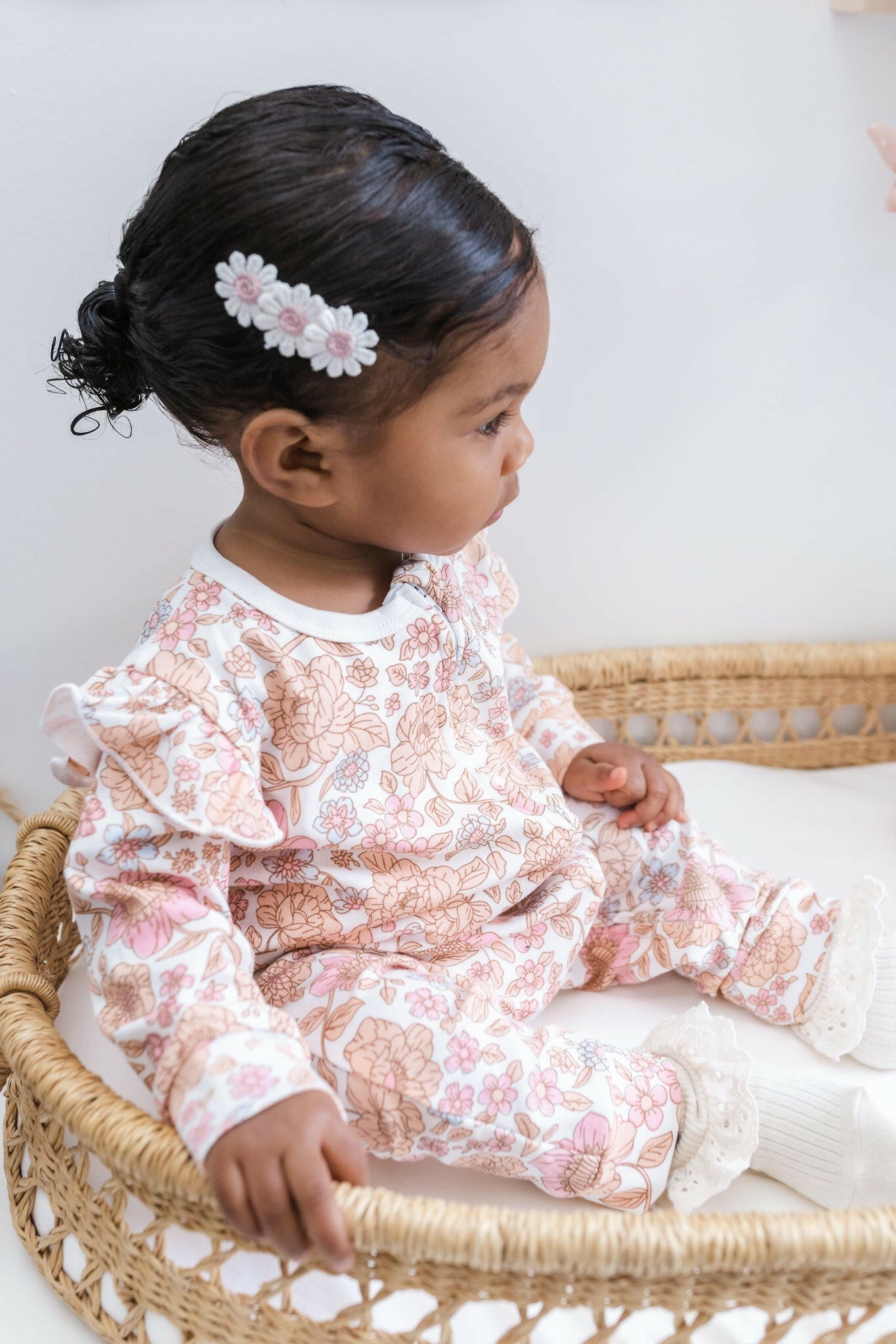 Luna + Luca Floraler Jumpsuit + Schleife