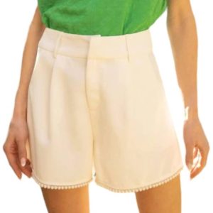 Mimi Pearl Trim Pleated Shorts in Elfenbein
