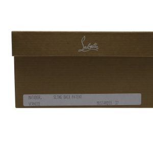 Christian Louboutin Pumps aus Lackleder in Gelb
