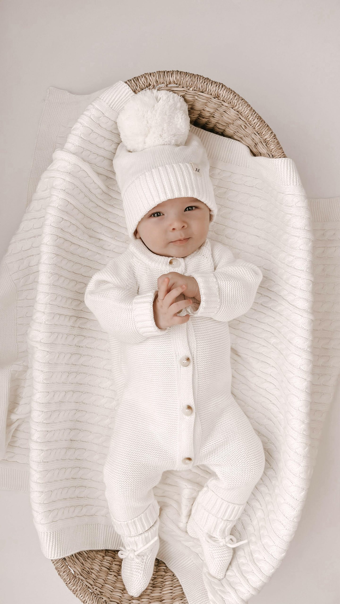 Luna + Luca Klassisch Purl Strick Jumpsuit – Weiß