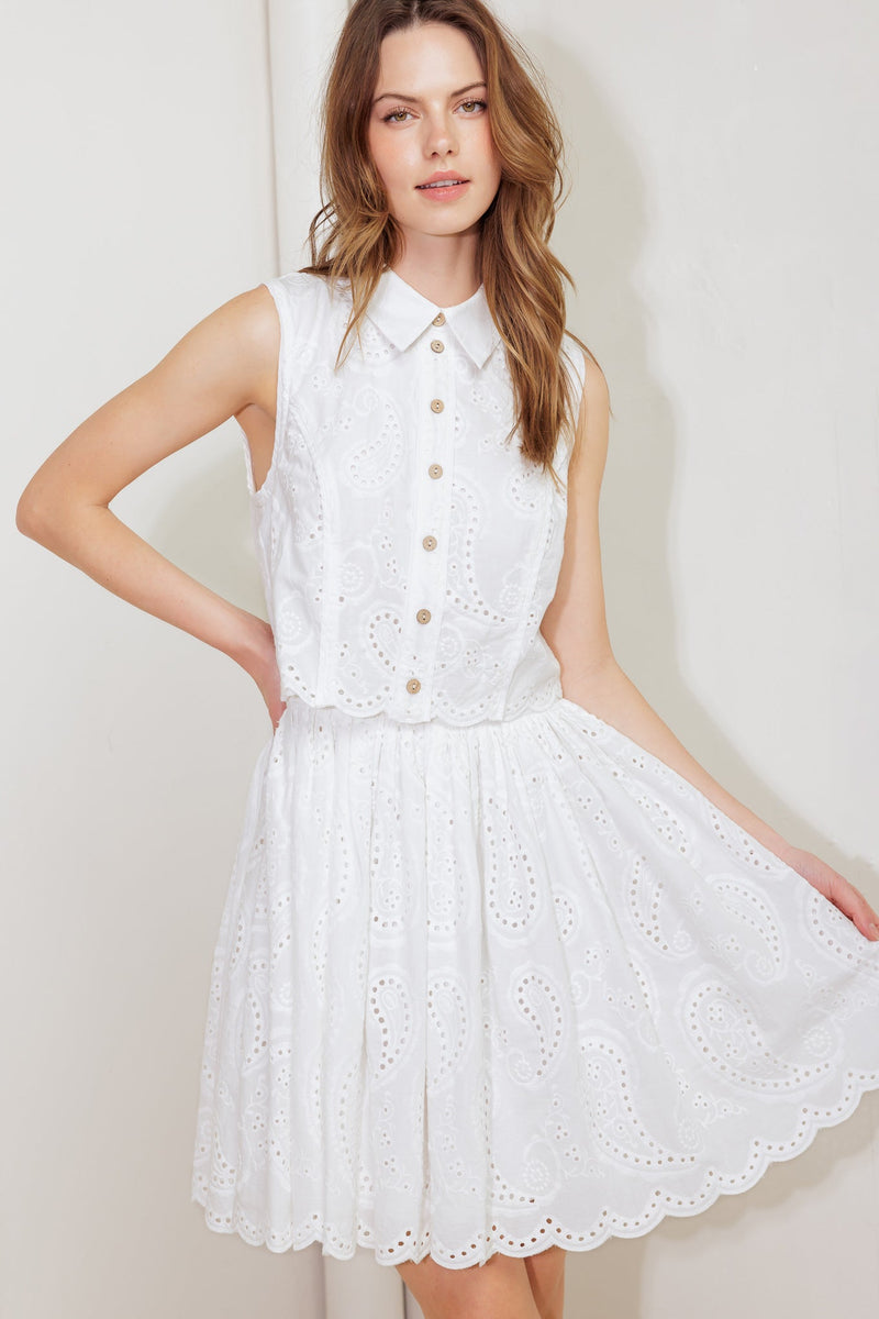 LEAF KISS Weiß gewebt EYELET MINI Kleid