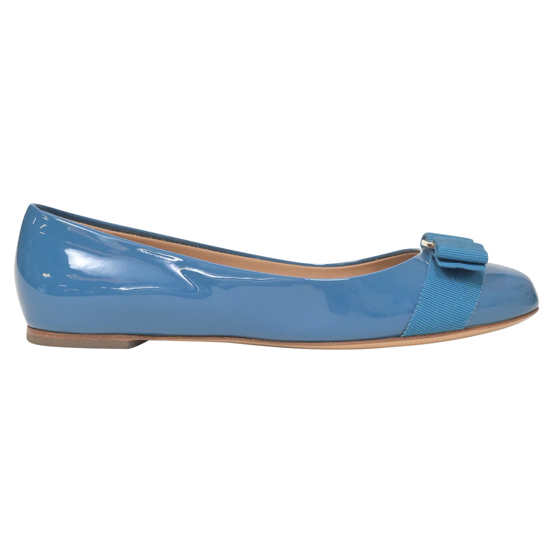 Salvatore Ferragamo Varina Bow Ballett aus blauem Lackleder