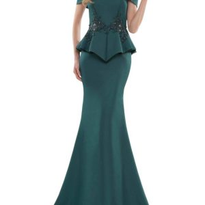 Peplum Off The Shoulder Gown in Deep grün