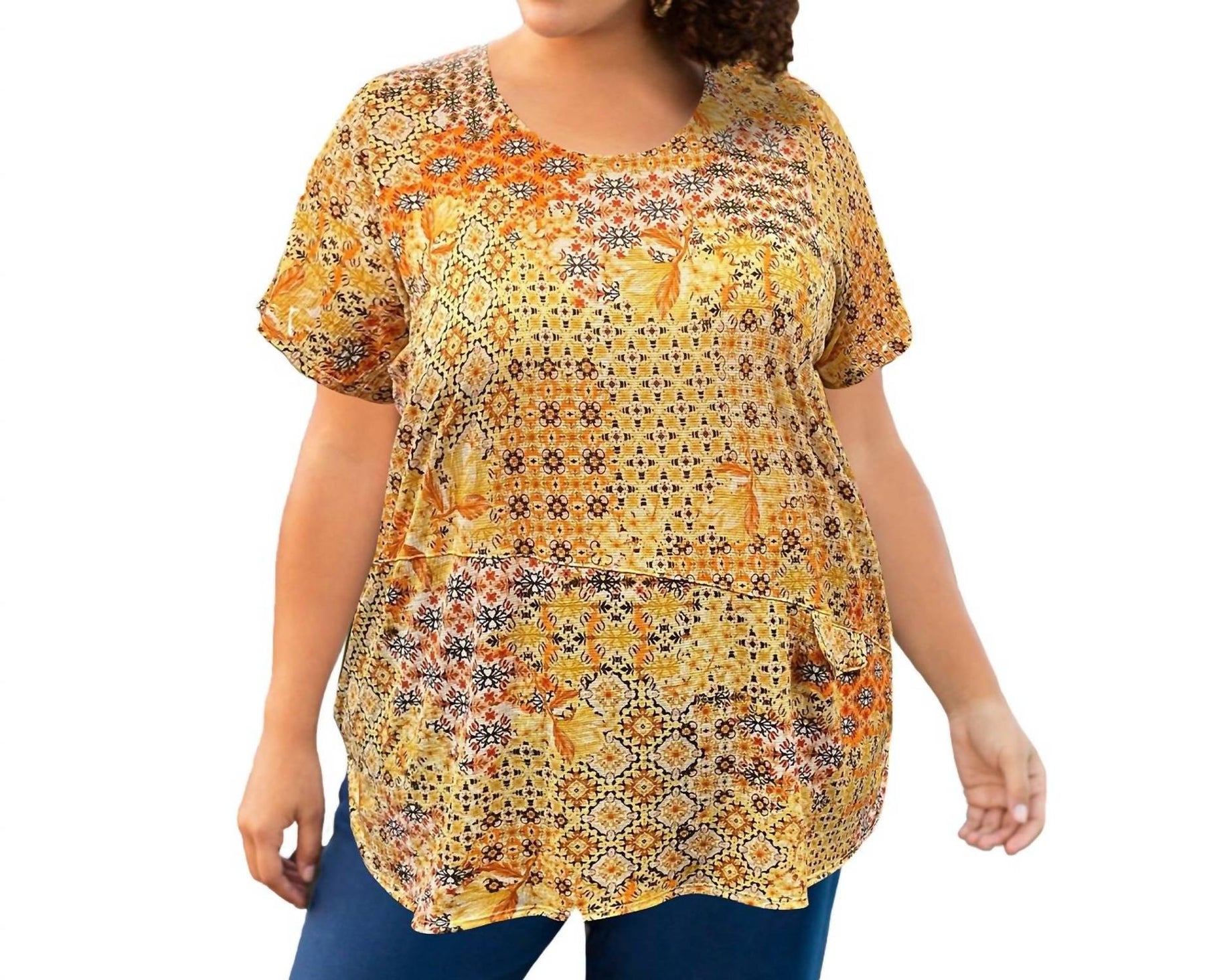 Bedrucktes Tyler Flair Kurzarm Top – plus Größe in gelbem Patchwork