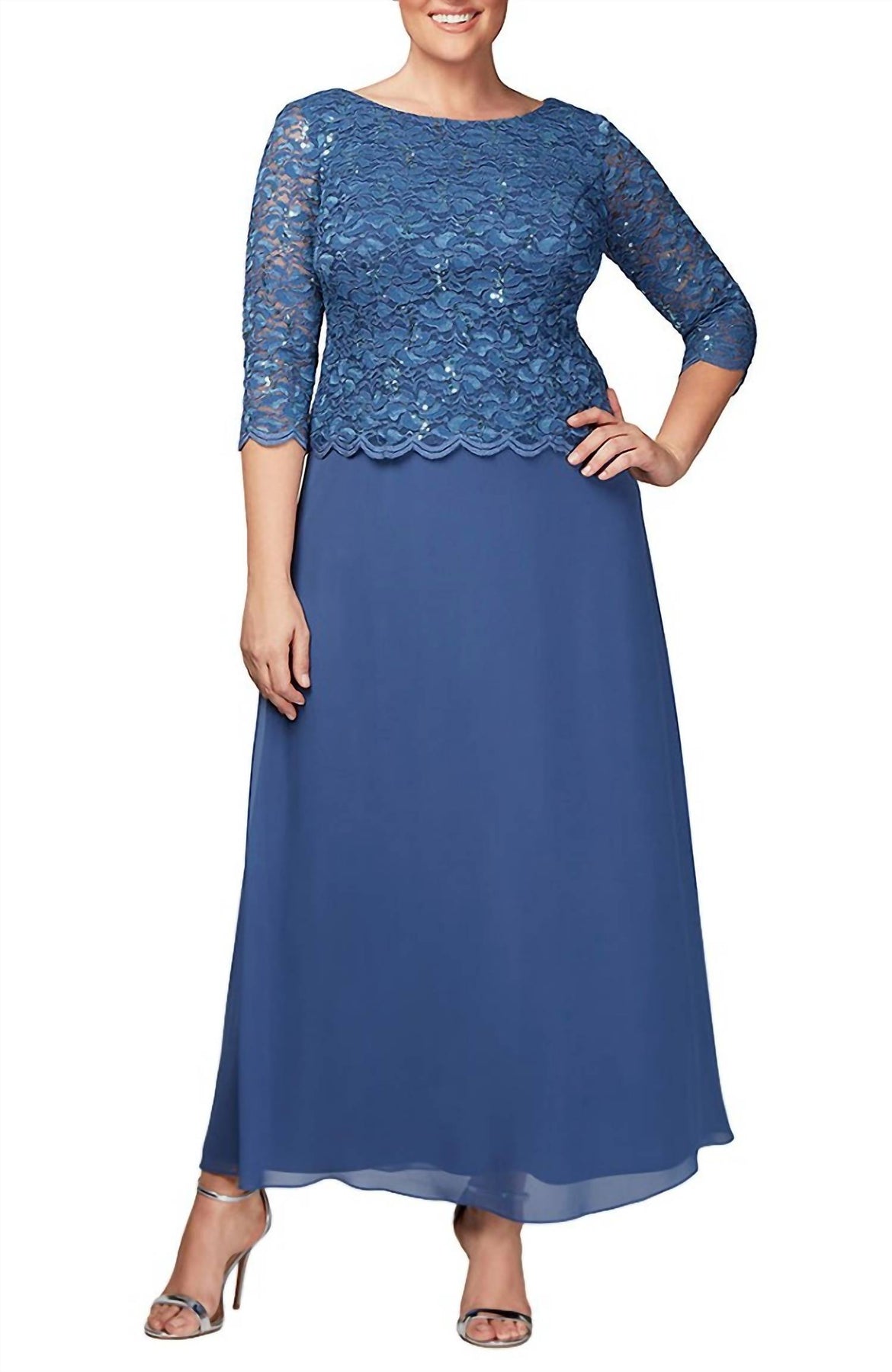 Scalloped Spitze und Chiffonkleid in blau