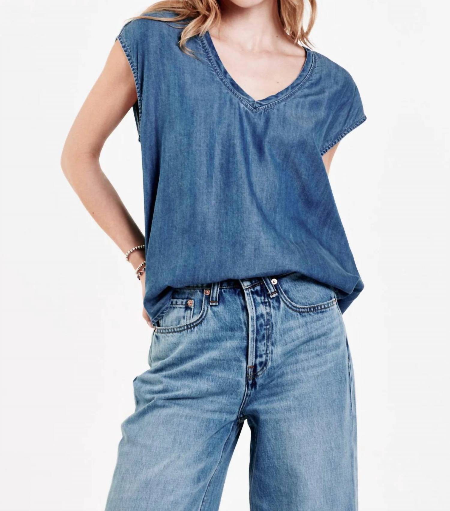 Janis ärmelloses Oberteil aus Denim in Blau