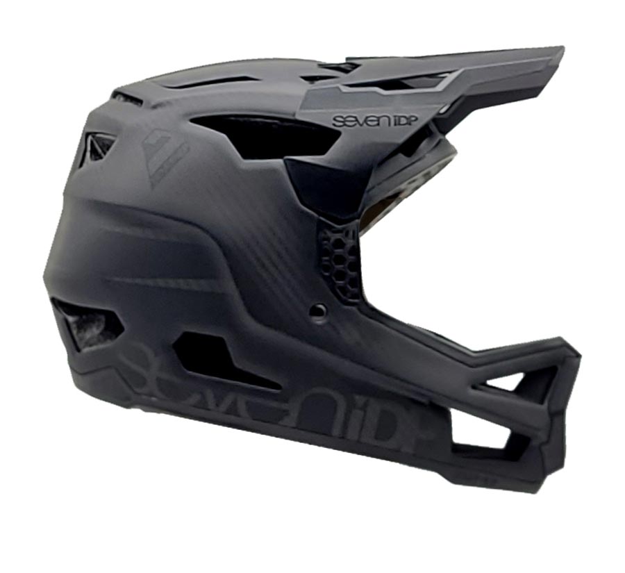 7iDP Project 23 Carbon Integralhelm
