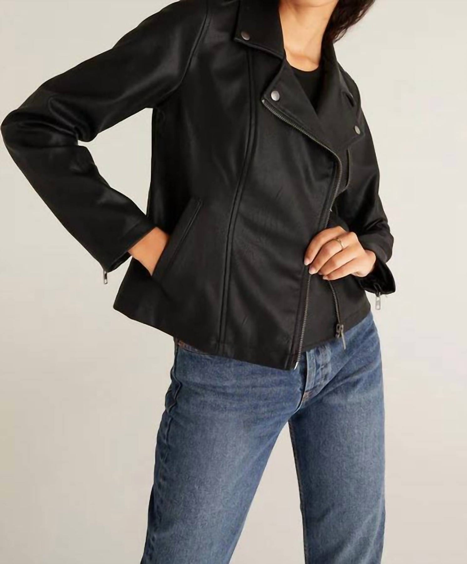 Trina Moto Jacke in Schwarz