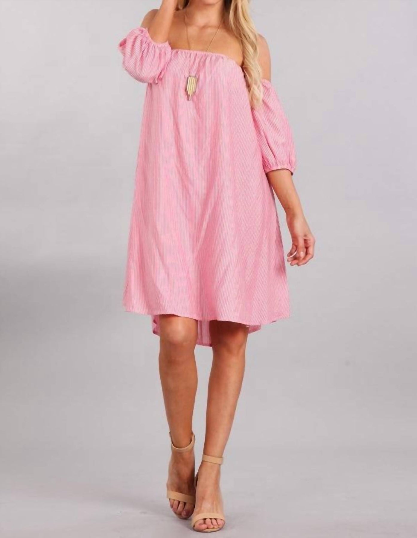 Streifen aus der Schulter Kleid in Rosa