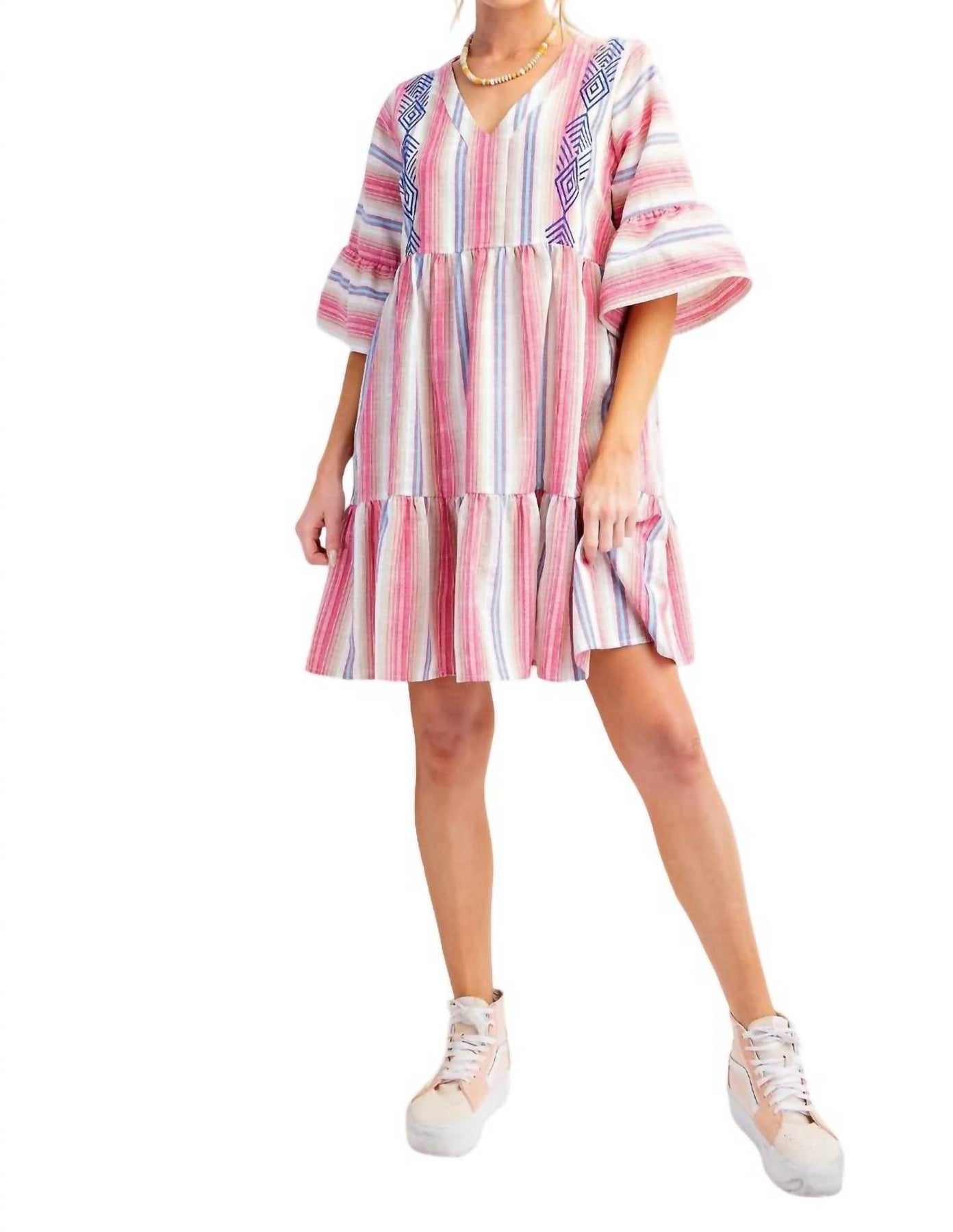 Besticktes Boho-Kleid in rosa Streifen