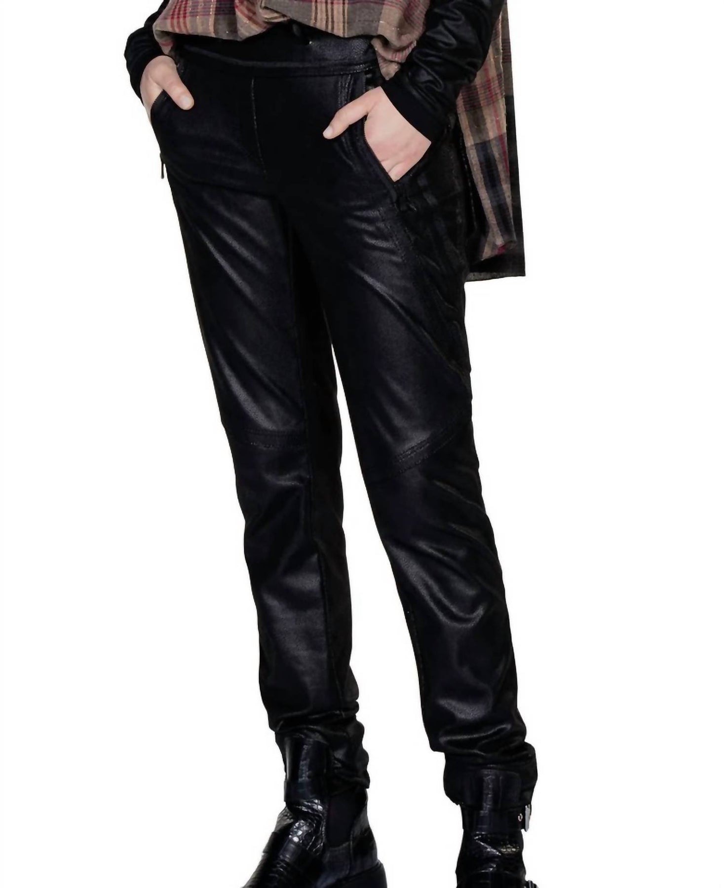 Jogger Pleather in Schwarz/Vorabend