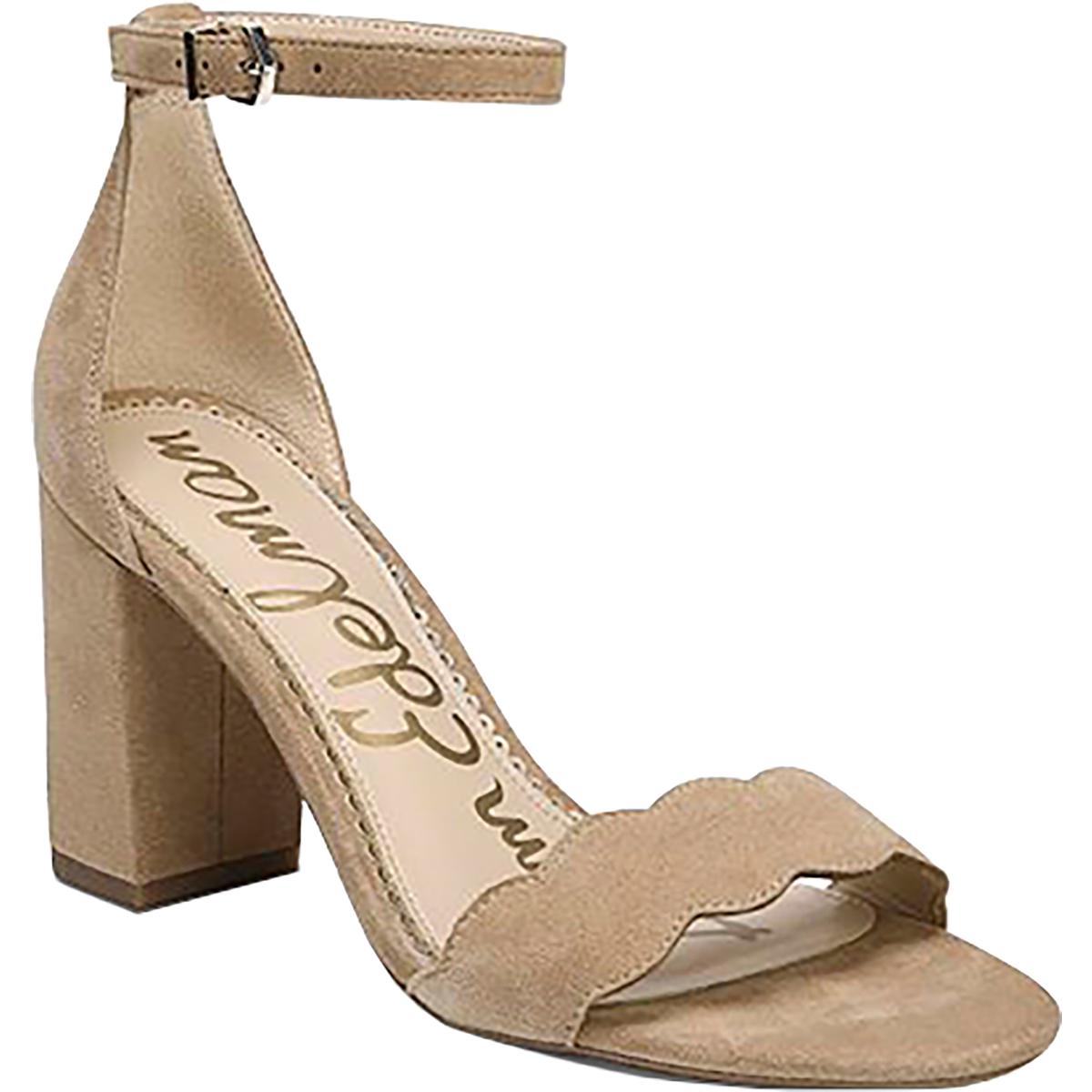 Sandalen mit einem Rundhalsausschnitt von Odila