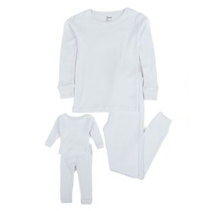 Mädchen und passende Puppe Baumwolle Pyjamas fest weiß