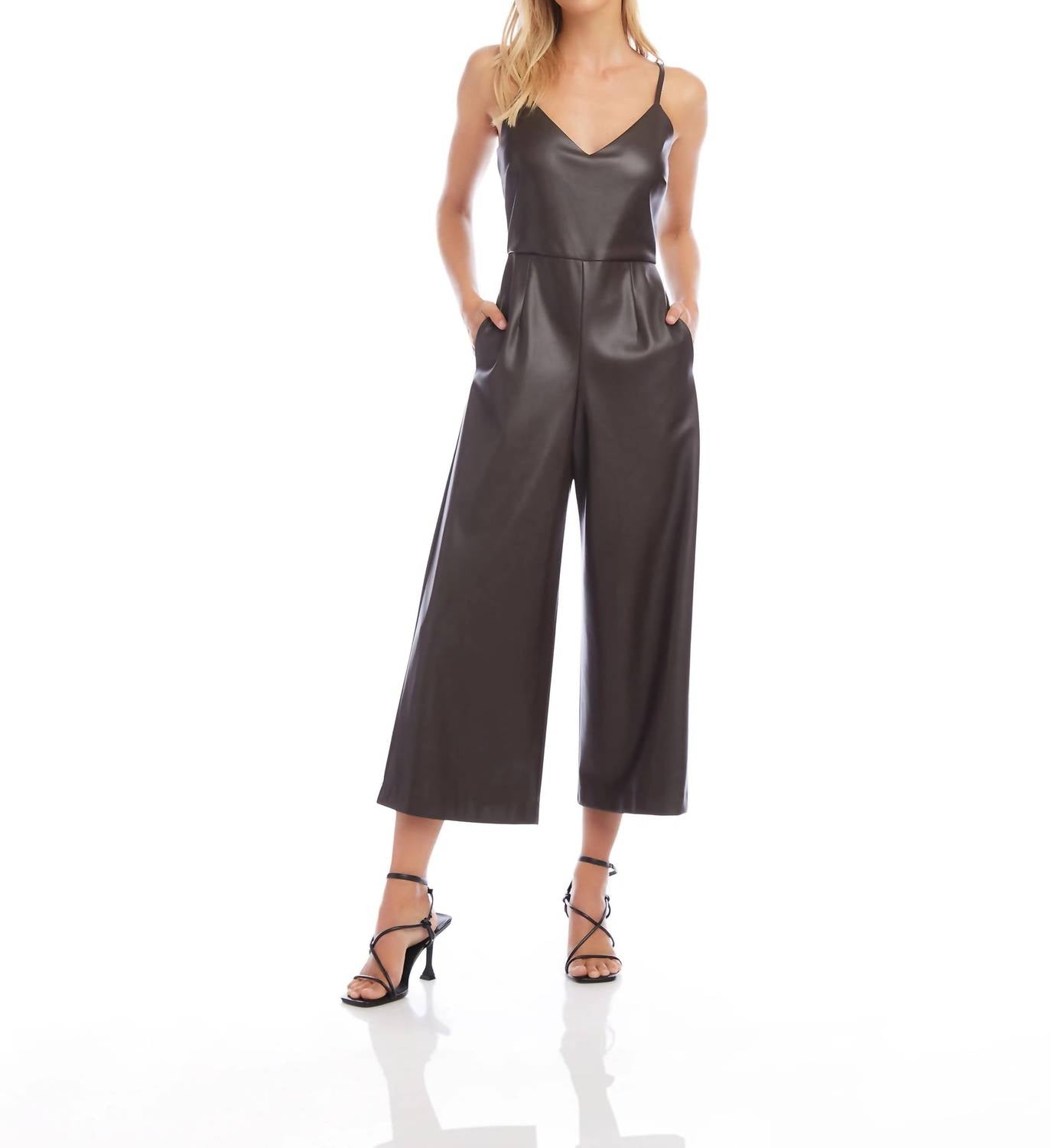 Kurzer Jumpsuit in Braun