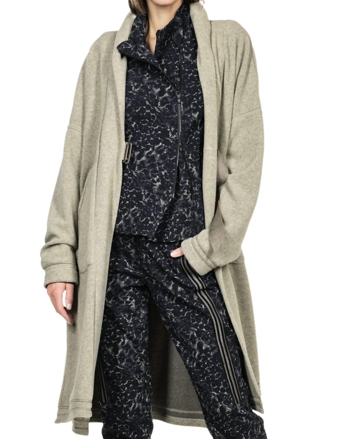 Chasuble Cozy Strickjacke aus Stein