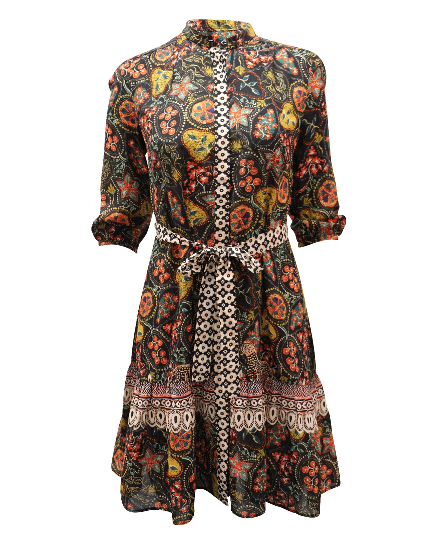 Saloni Tyra mit Batik Border Kleid aus mehrfarbiger Seide