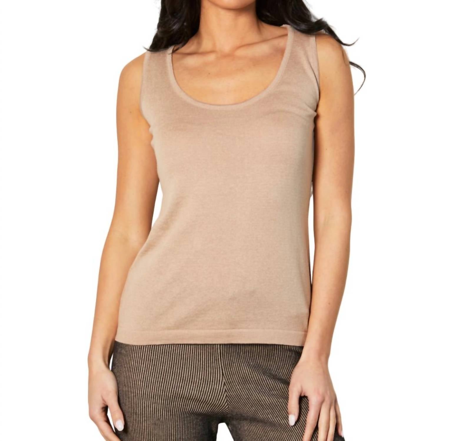 Bra-Friendly Top im Sand