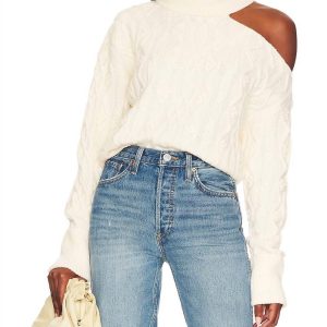Cropped Cable stricken Raundi Pullover in Elfenbein