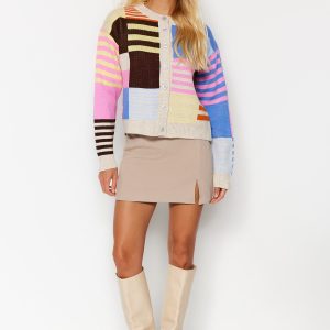 Trendyol Regular Strickjacke für Damen