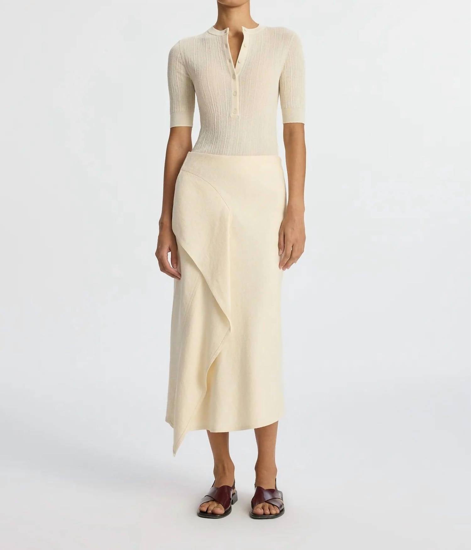 Lia Rock in Beige